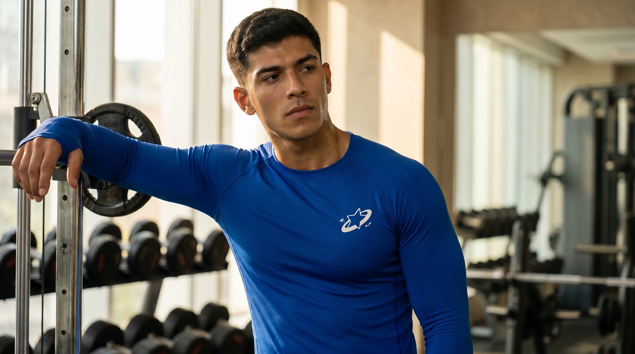 Apex Compression Long Sleeve lifestyle - Cobalt Blue