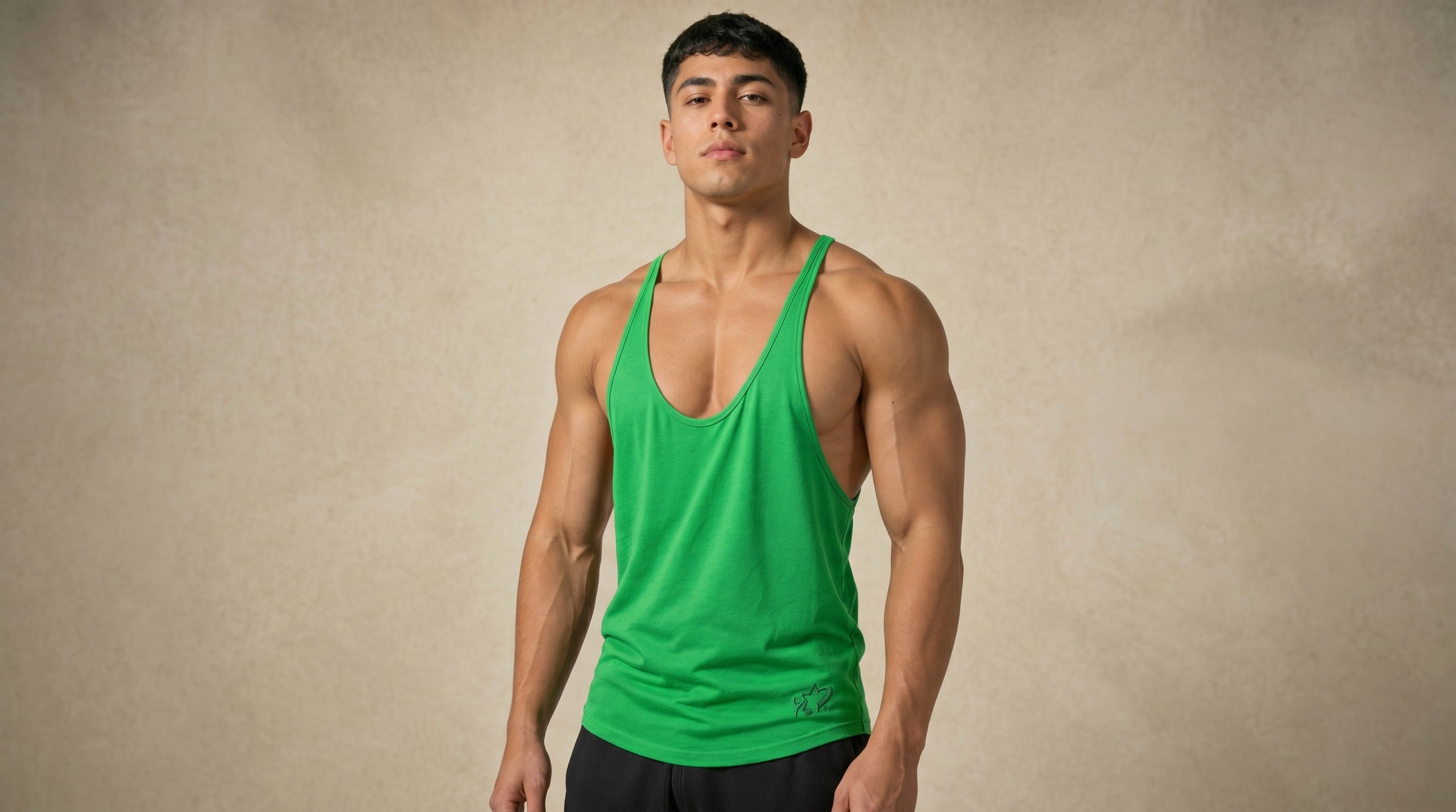 Apex Stringer Vest lifestyle - Forest Neon