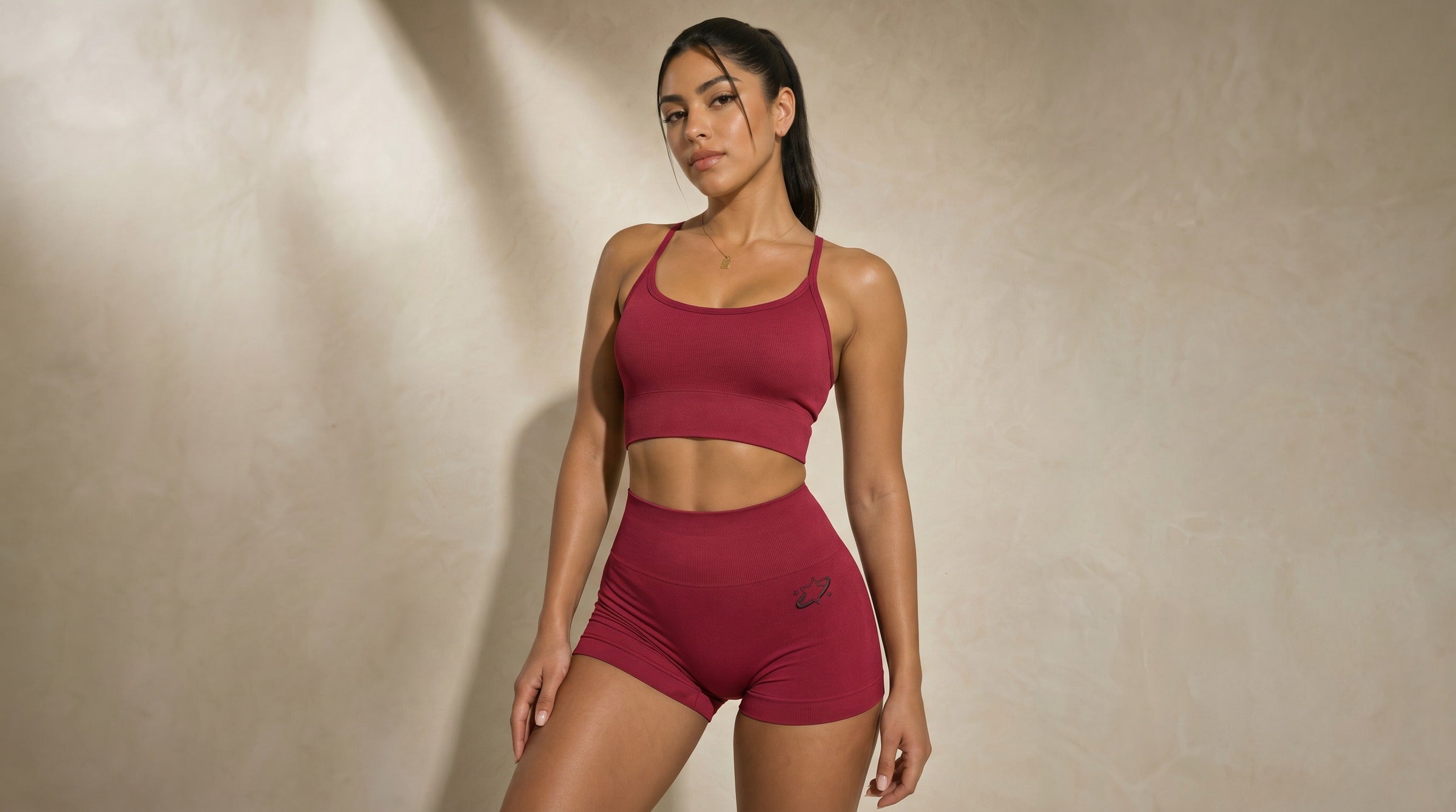 Glow Seamless Shorts lifestyle - Ruby