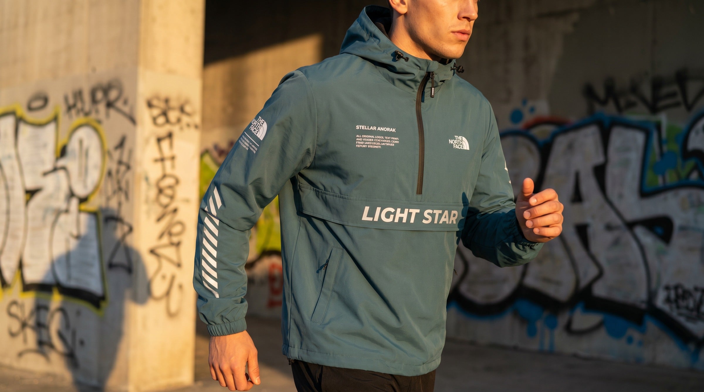 Stellar Anorak lifestyle - Muted Teal