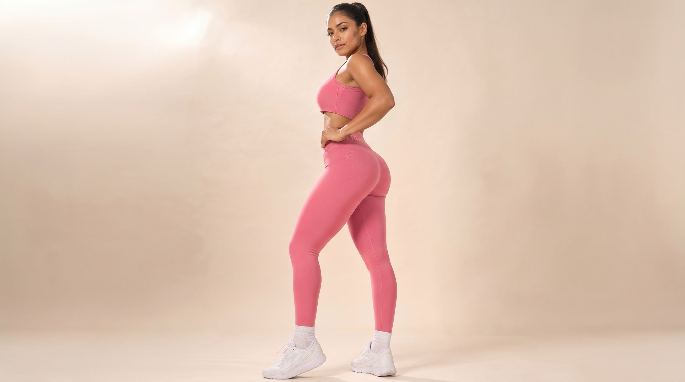 Stellar Compression Leggings lifestyle - Rose Pink